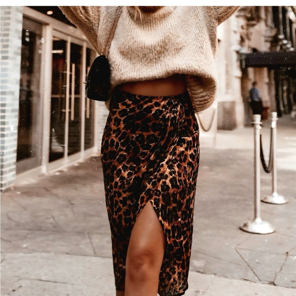 Zara Black & Brown Leopard Animal Print Skirt